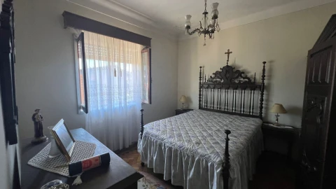 Moradia T3 para Venda em Vila de Cucujães