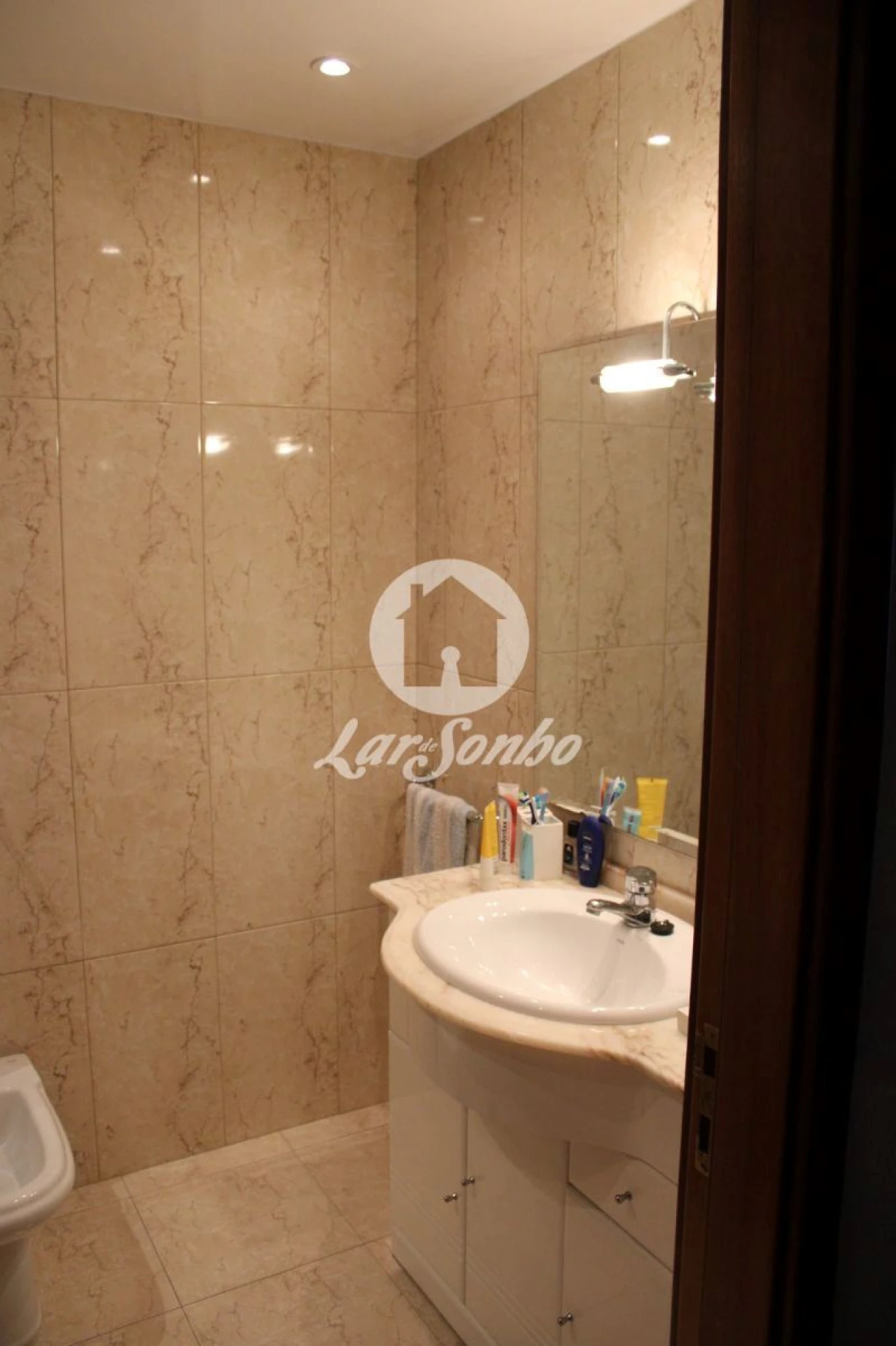 Apartamento T2 para Arrendamento em Canidelo Foto 17