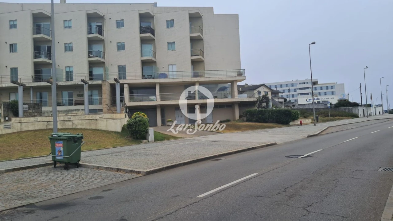 Apartamento T2 para Arrendamento em Canidelo Foto 22