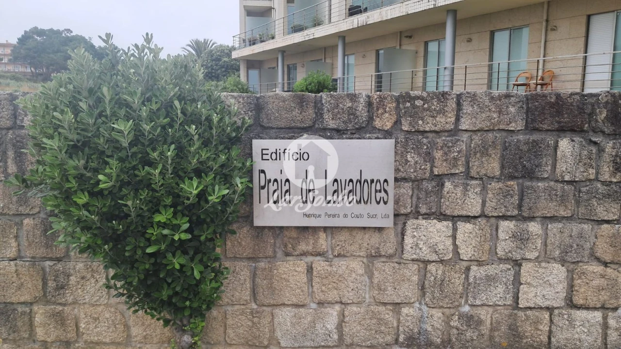 Apartamento T2 para Arrendamento em Canidelo Foto 28