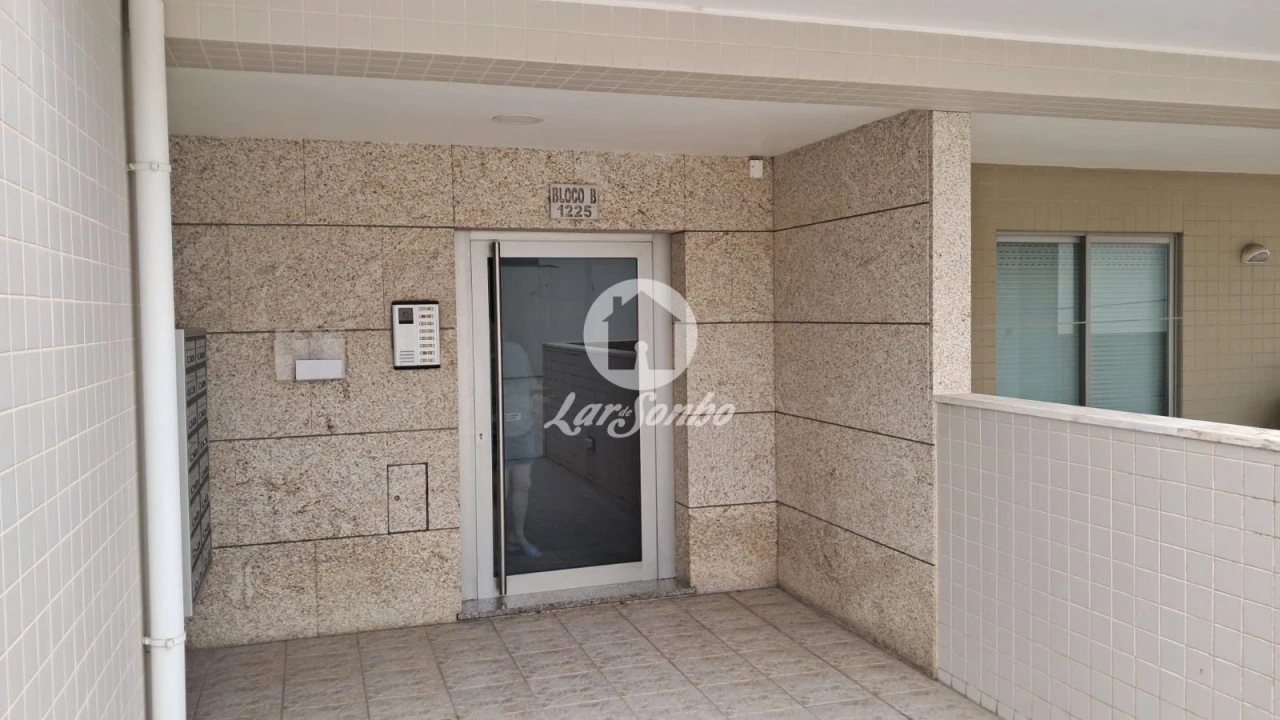 Apartamento T2 para Arrendamento em Canidelo Foto 29