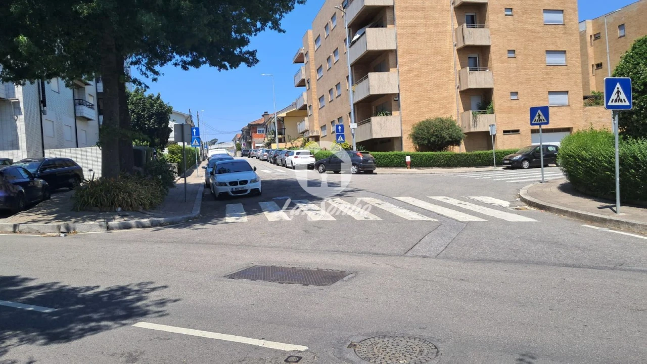 Apartamento T3 para Venda em Rio Tinto Foto 35