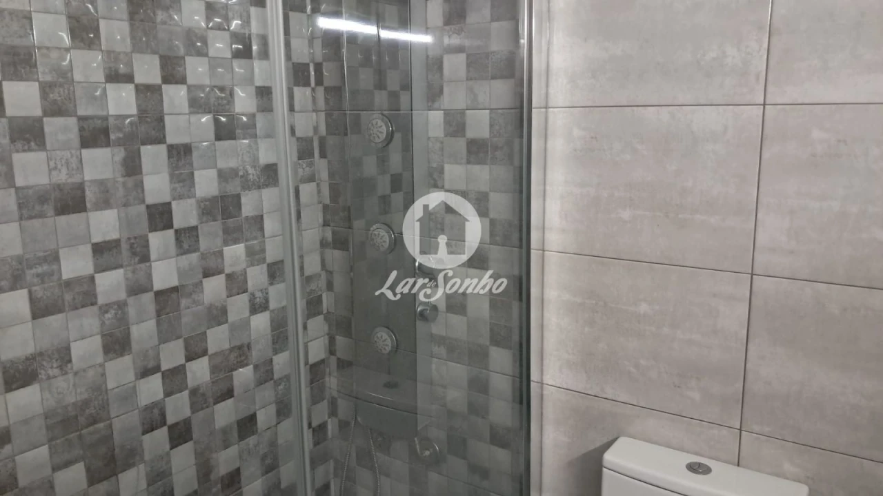 Apartamento T3 para Venda em Rio Tinto Foto 24