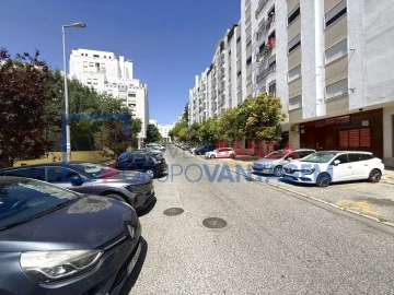 Apartamento T2 para Venda em Rio de Mouro