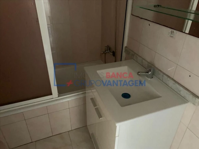 Apartamento T2 para Venda em Agualva e Mira-Sintra Foto 13