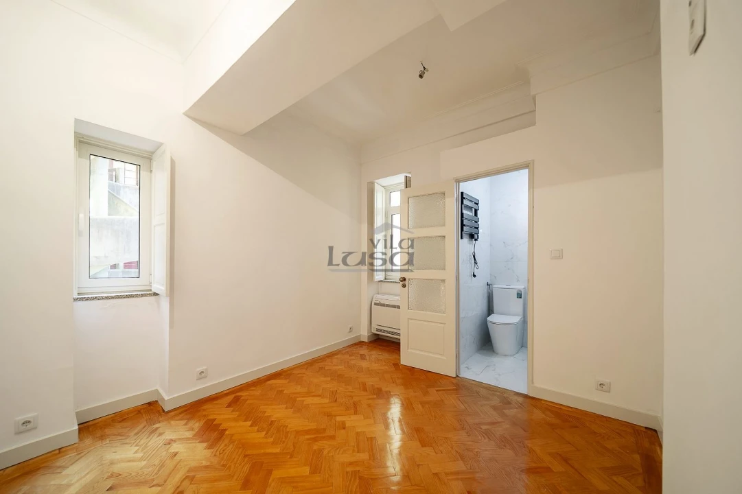 Apartamento T3 para Venda em Cedofeita, Santo Ildefonso, Sé, Miragaia, São Nicolau e Vitória Foto 23