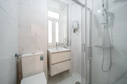 Apartamento T3 para Venda em Cedofeita, Santo Ildefonso, Sé, Miragaia, São Nicolau e Vitória
