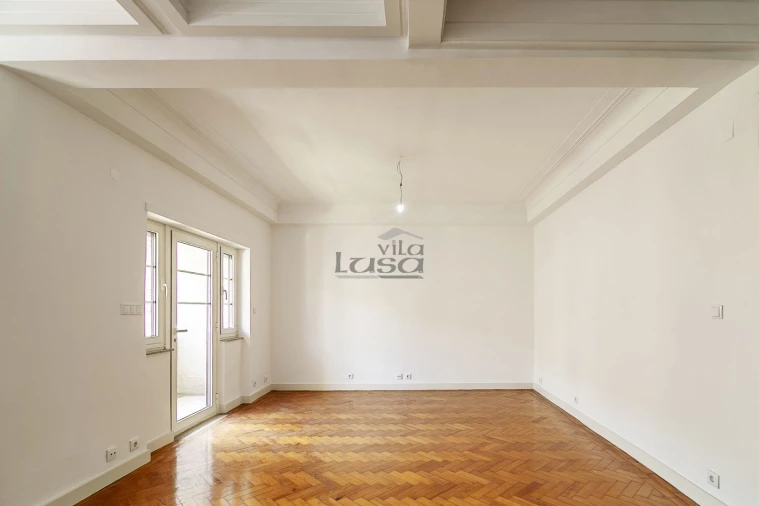 Apartamento T3 para Venda em Cedofeita, Santo Ildefonso, Sé, Miragaia, São Nicolau e Vitória Foto 3