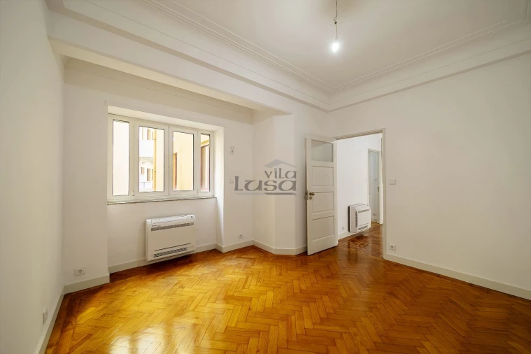 Apartamento T3 para Venda em Cedofeita, Santo Ildefonso, Sé, Miragaia, São Nicolau e Vitória Foto 13