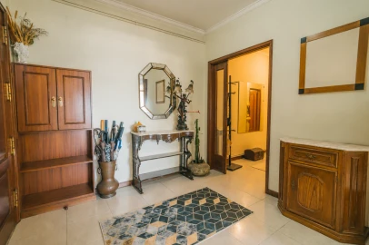Apartamento T3 para Venda em Nogueira e Silva Escura