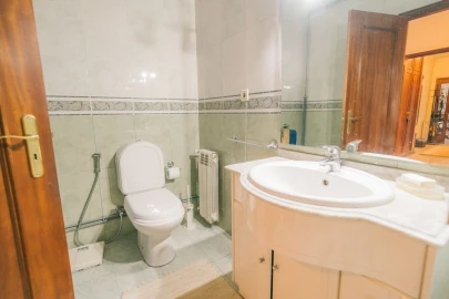 Apartamento T3 para Venda em Nogueira e Silva Escura