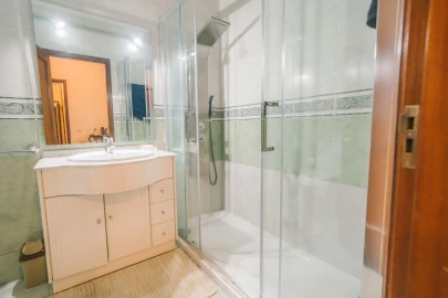 Apartamento T3 para Venda em Nogueira e Silva Escura