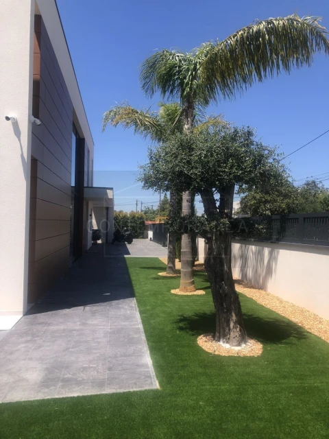 Moradia T5 para Venda em Almancil