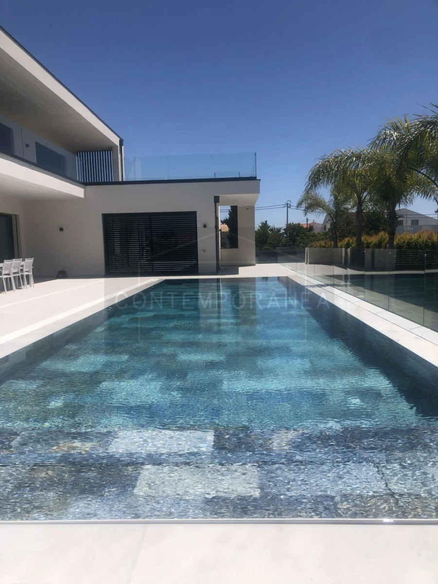 Moradia T5 para Venda em Almancil Foto 46