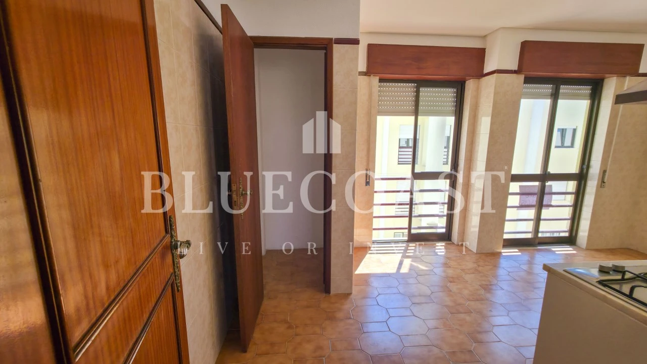 Apartamento T2 para Venda em União das Freguesias de Setúbal Foto 5