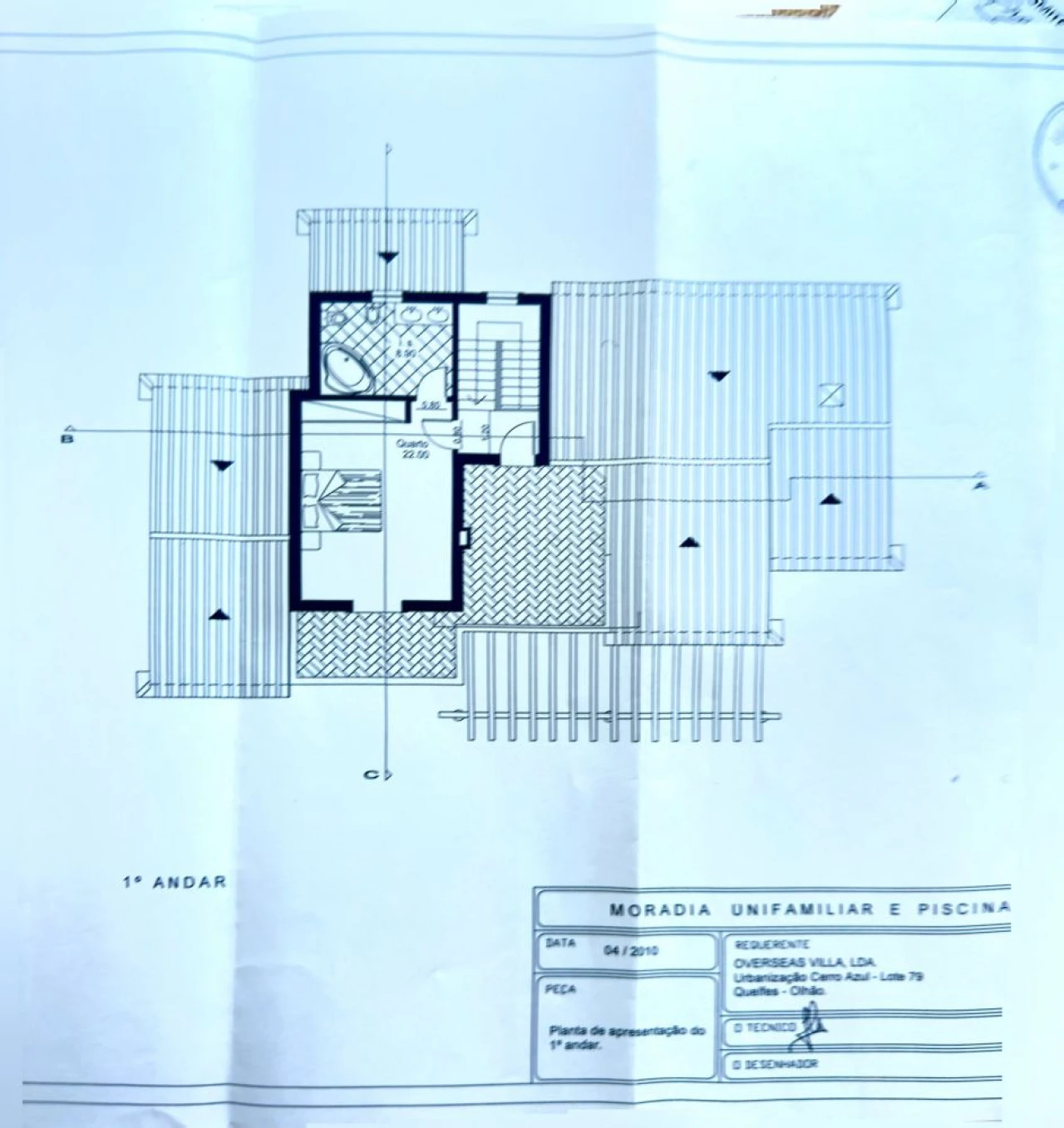 Moradia T4 para Venda em Quelfes Planta 6