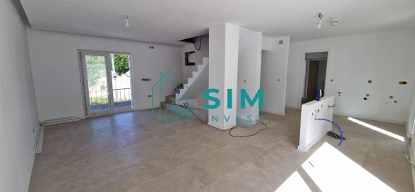 Moradia T3 para Venda em Santa Maria, São Pedro e Matacães