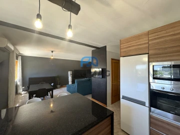 Apartamento T3 para Venda em Milheiros
