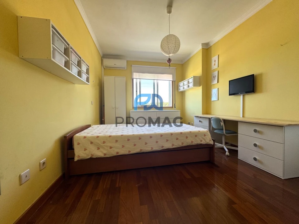 Apartamento T3 para Venda em Milheiros Foto 24