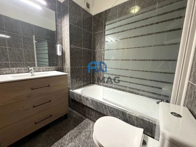 Apartamento T3 para Venda em Milheiros Foto 21