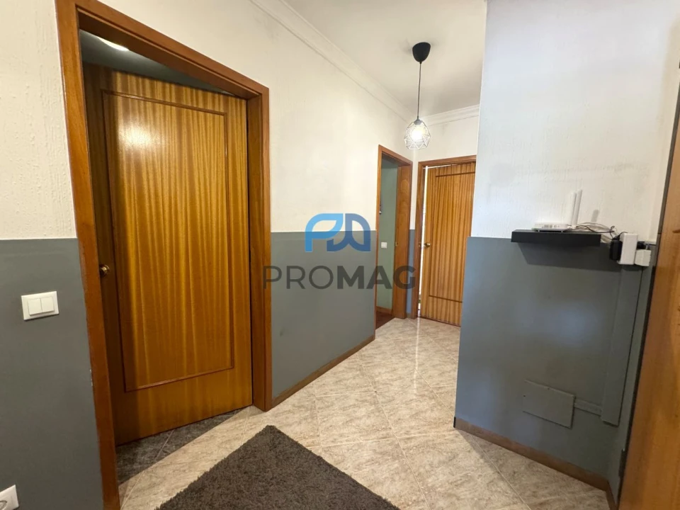 Apartamento T3 para Venda em Milheiros Foto 9