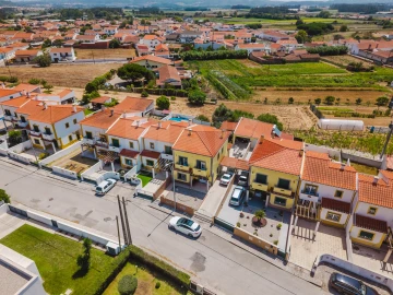 Moradia T4 para Venda em Olho Marinho