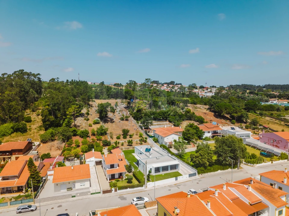 Moradia T4 para Venda em Olho Marinho Foto 11