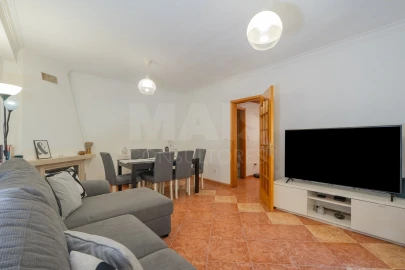 Apartamento T2 para Venda em Mina de Água