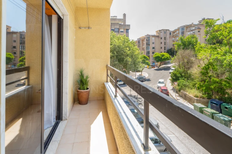 Apartamento T2 para Venda em Mina de Água Foto 8