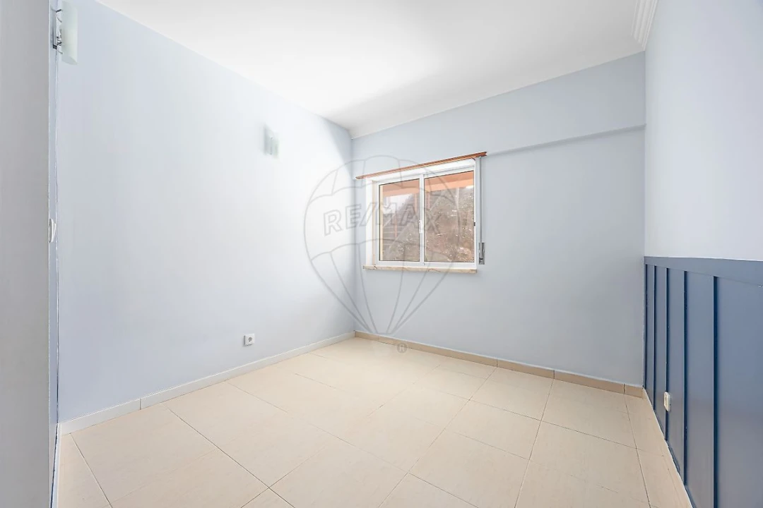 Apartamento T1 para Venda em Cacém e São Marcos Foto 9