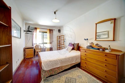 Apartamento T3 para Venda em Massamá e Monte Abraão