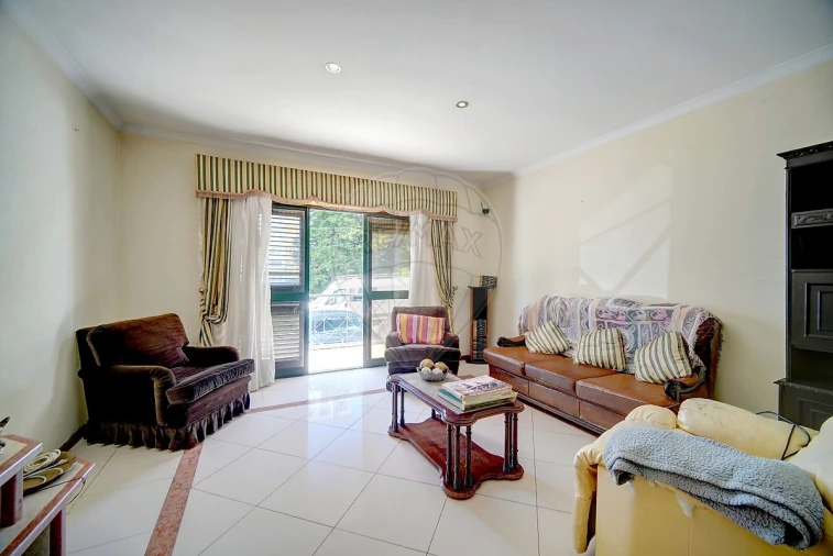 Apartamento T3 para Venda em Massamá e Monte Abraão Foto 5