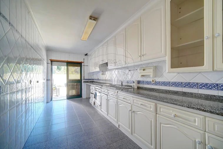 Apartamento T3 para Venda em Massamá e Monte Abraão Foto 24