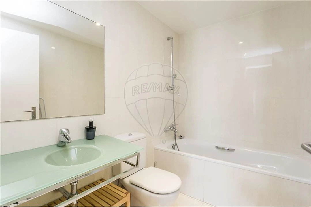 Apartamento T2 para Venda em Parque das Nações Foto 23