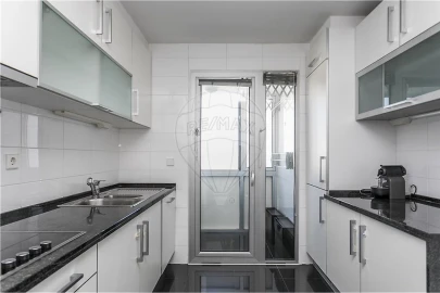 Apartamento T2 para Venda em Parque das Nações