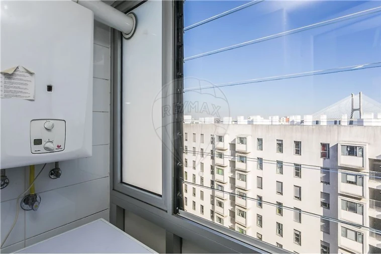 Apartamento T2 para Venda em Parque das Nações Foto 26