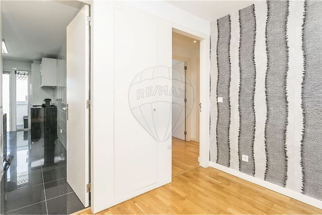 Apartamento T2 para Venda em Parque das Nações Foto 16