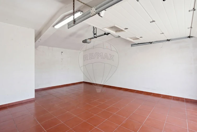Moradia T4 para Venda em Azeitão (São Lourenço e São Simão) Foto 31
