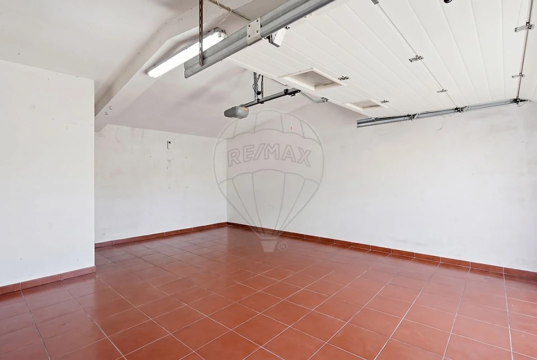 Moradia T4 para Venda em Azeitão (São Lourenço e São Simão) Foto 31