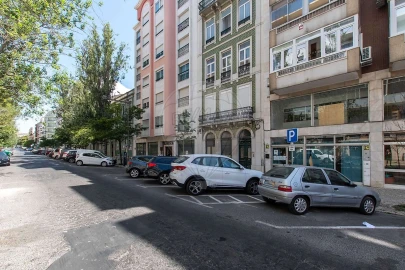 Apartamento T1 para Arrendamento em Arroios