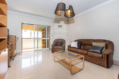 Apartamento T1 para Arrendamento em Arroios