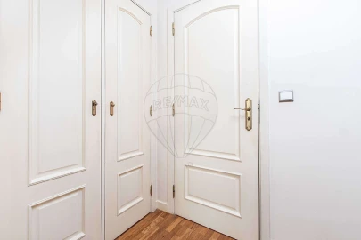 Apartamento T1 para Arrendamento em Arroios