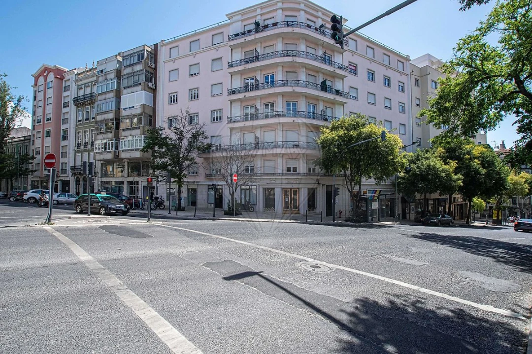 Apartamento T1 para Arrendamento em Arroios Foto 23