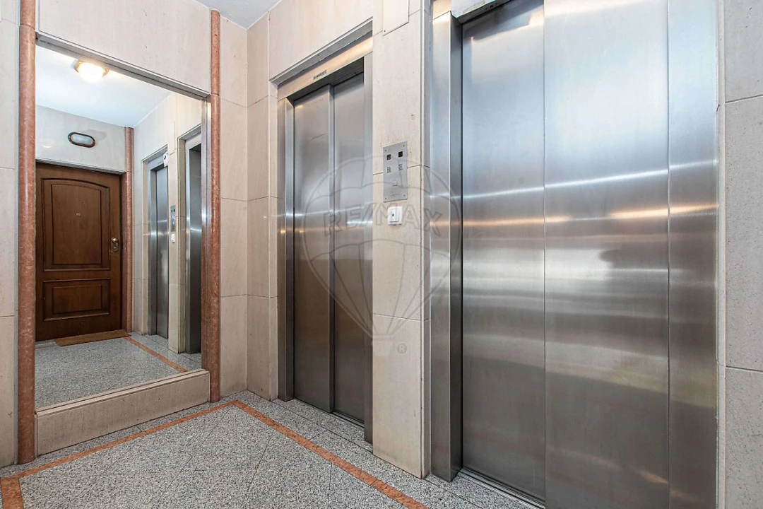 Apartamento T1 para Arrendamento em Arroios Foto 5