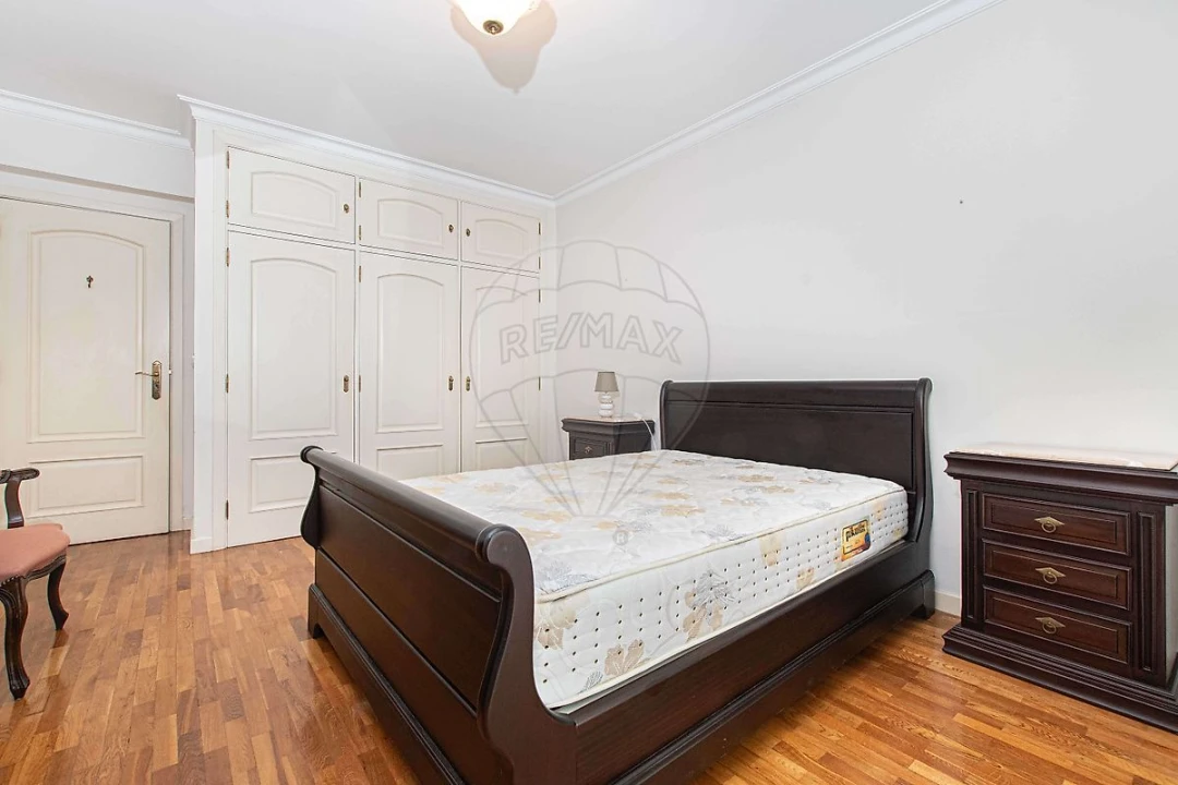 Apartamento T1 para Arrendamento em Arroios Foto 19