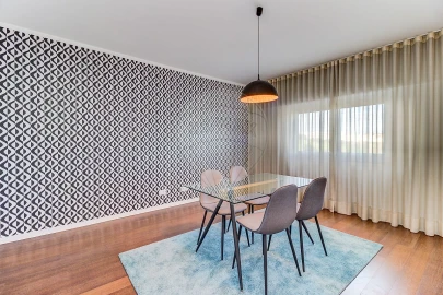 Apartamento T2 para Arrendamento em Benfica