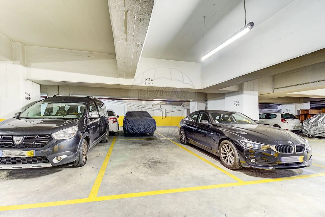 Apartamento T2 para Arrendamento em Benfica Foto 25