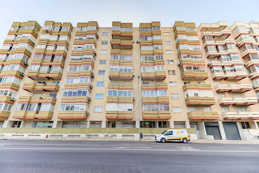 Apartamento T2 para Arrendamento em Benfica Foto 19