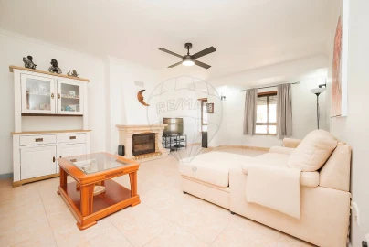 Apartamento T3 para Venda em Baixa da Banheira e Vale da Amoreira
