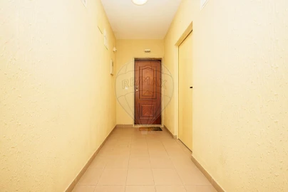 Apartamento T3 para Venda em Baixa da Banheira e Vale da Amoreira